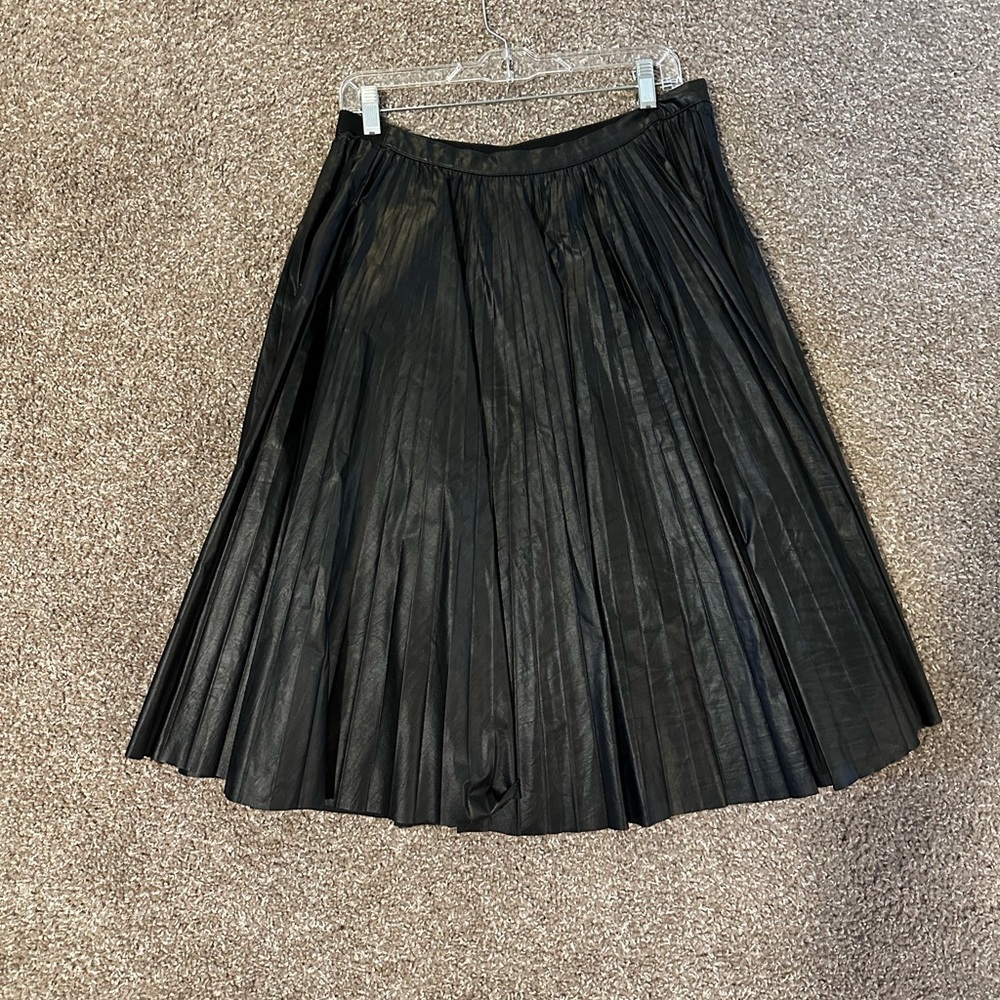 Pleated leather skirt